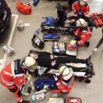 Versorgung zweier Patienten durch den Rettungsdienst