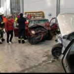 Verkehrsunfall mit eingeklemmter Person