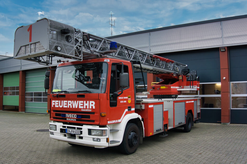 1 Drehleiter a(K) 23/12