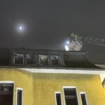 Abtragung der Kamine über die Drehleiter