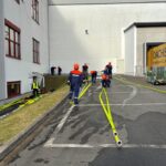 Aufräumen ist Teamarbeit, selbst die Jugendfeuerwehr packt mit an